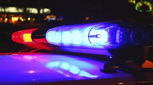 2 dead in suspected wrong way crash on southbound Interstate 265 in Louisville's South End