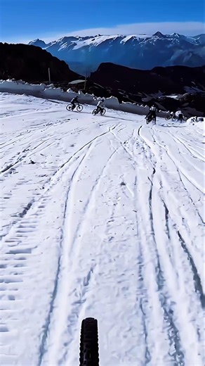 MEGAVALANCHE Downhill Race 🚵‍♂️ | Insane Mountain Hill Ride & Extreme MTB Action