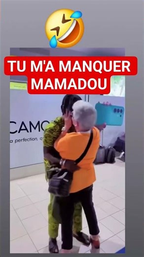 Un couple avec intérêt 😏😏😏 #fpyシ #couples #drole #mdr #partage #amour #love #prefecture #papiers