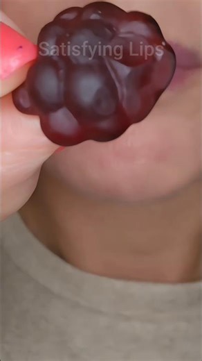 ASMR Satisfying Eating Tasty Grape Gummys 🍇 #asmr #eatingsounds #holidayswithyoutube
