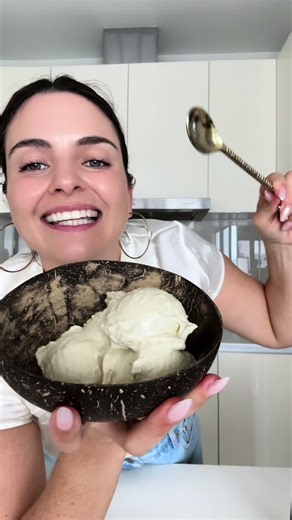 Delicious Coconut Pandan Ice Cream Recipe