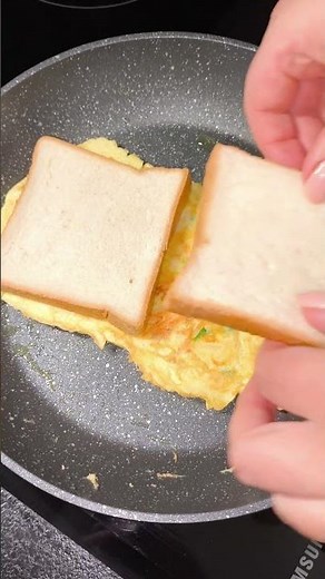 Korean Street Toast 🥪 with Ham & Cheese | Seoul’s Famous Breakfast Sandwich