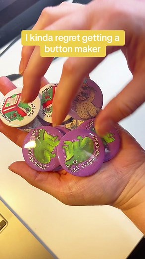 Let me know what kind if art you would like in a pin back button :) I love making buttons, but barely anyone gets them. #artistsoftiktok #buttonmaker