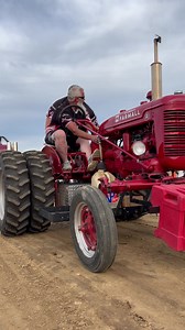 1.6M views · 38K reactions | Sweet tow rig the Harnish Family has. | Farm Stock Tractor Pullers | Facebook