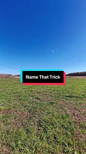 A little Tuesday Taz to start the day. I’m sure a lot of you already know this but if you’re just finding out about stunt kites, did you know almost every single maneuver has a name kind of like the tricks and figure skating or gymnastics. #sportkites #trickkites #stuntkites #kiteflying #skyriderlimited