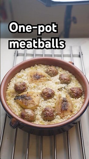 One-pot pork meatballs with roasted fennels and pilaf rice