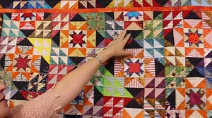 7.8K views · 256 reactions | Bonnie Hunter -- stash-buster extraordinaire -- talks about her scrap quilt pattern, Wanderlust. Get great tips, free quilt patterns, and more info on her latest quilting course: https://goo.gl/P96f4H. ***SHARE with other scrap quilt lovers!*** | McCall's Quilting | Facebook