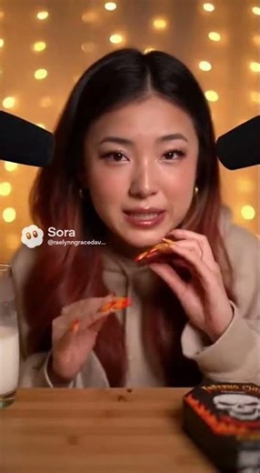 ASMR hot chip eating