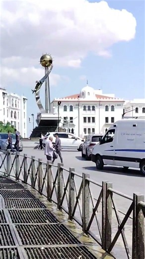 مباشرة من وسط مدينة قسنطينة 🥰🥰 اجواء صيفية نتمنى لكم عطلة سعيدة