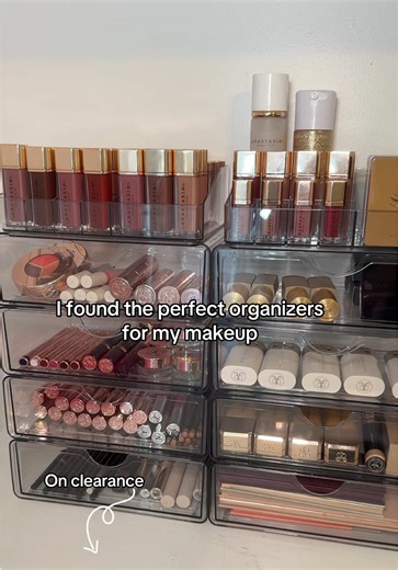 Organizing My Beauty Room: Perfect Organizers Found
