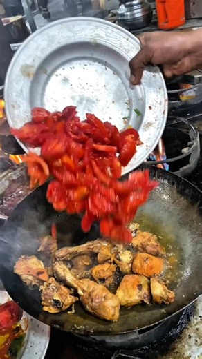 $5 Spicy Chicken Street Food in India 🇮🇳 | Extreme Wok Cooking Skills 🔥 #shorts