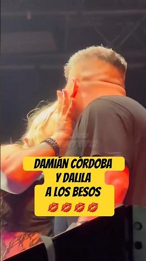 Damián Córdoba and Dalila kissing 😱