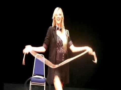 ERNEST SCHOOL MAGIC - FEMALE MAGICIAN ANASTASIYA