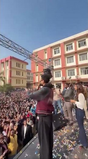 Dheli Mai Systumm Hang 📈🔥