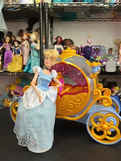 Colección de Muñecas Disney: Un Tesoro de Recuerdos