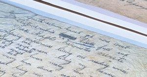 Woman finds coded telegraph in antique dress, computer analyst cracks it