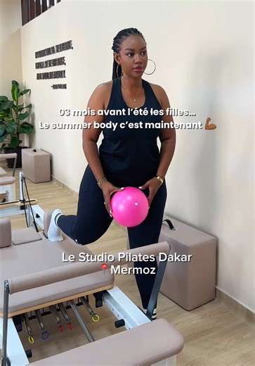 Les filles… il reste 3 mois avant l’été 👀 Le Summer body se prépare maintenant, c’est maintenant. Réservation : www.lestudiopilates.sn #PilatesDakar #StudioPilatesDakar #DakarFitness #senegalaise_tik_tok