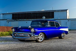 Gorgeous Pro Touring-Style 1957 Chevy Bel Air Hand-Me-Down