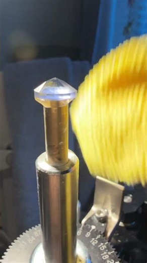 Faceting a blue lab sapphire into an elongated oval part 2. #gemcutting #labsapphire #bluesapphire