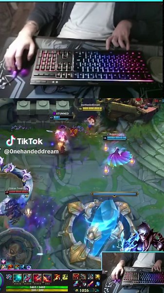 Incredible 1-Handed Gameplay Showcase on Twitch