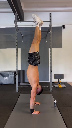 3.8K views · 64 reactions | Top 3 Beginner Handstand Exercises露 Give...