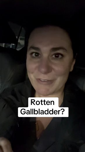 “Rotten gallbladder” is real. Gangrenous cholecystitis is a severe form of gallbladder inflammation and can become an emergency. This is what I want patients to know. #gallbladder #cholecystitis #generalsurgery #patienteducation #medicaleducation | Carly Allred, MD