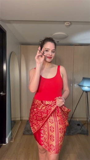 I don’t only buy.. I also re-invent! Journey of a stole to skirt. #drape #outfitideas #skirt #style