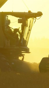 17K views · 23 comments | These beautiful things . . . . . . . . #farming #harvest #johndeere #agriculture #agro #farmer #combine #780 #x9 #sseries #jd #deere #country #summer #harvesting #equipment #combining #lifestyle #grain #food #satisfying #epic #farmwork #nodaysoff #peniukfarms | Farm Watch | Facebook