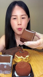 Yummy Chocolate 🍫 Iceberg Lava Eating 😋 #reels #eating #reel #foodvlogs #asmr #reelsfypシ #reelsviralシ #reelstrending #reelsfbシ #dessert #chocolate #chocolatedessert #mukbang #icecream #famousfood | It's Unique Food ASMR