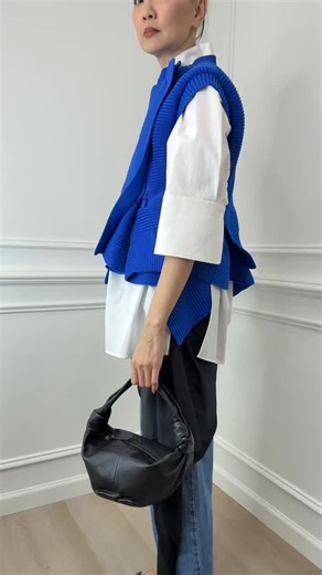 The Refind on Instagram: "Set your reminders ⏰ A full day of fantastic finds ahead! ✨ Live show schedule Tuesday 1/13 ✨ -Shoes 38-38.5 8-9:30am PST -RTW 9:30-1:30pm PST -Handbags 3-6pm PST See you there!"