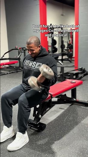 How to Perform a Seated Alternating Dumbbell Bicep Curl (Strict Form for Bigger Arms)