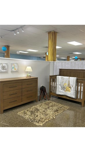 📝 Escrito para el post: 🎉 ¡Ya llegaron los nuevos juegos de cuarto a Paraíso Infantil! Cunas convertibles, gaveteros modernos y colores que van con cualquier estilo de nursery. 💫 ✅ Modelos exclusivos ✅ Cunas que se convierten en cama toddler y full ✅ Detalles modernos, seguros y funcionales ✅ Entrega inmediata en tienda o a domicilio 💳 Y lo mejor: ¡financiamiento hasta 18 meses sin intereses con Synchrony Bank o Klarna online! 📍 Caguas – 787-743-7279 📍 Bayamón – 787-780-4055 🛒 Compra onli