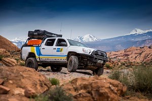 Toyota Tacoma B8 6112 and B8 5160 - BILSTEIN Off-Road
