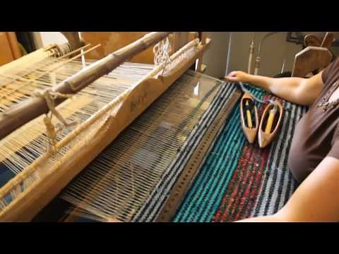 ANTIC loom, OVER 100 years old - still weaving / Natural