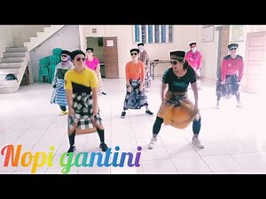 Senam kreasi lucu lucuan tarik sis semongko Nopi gantini