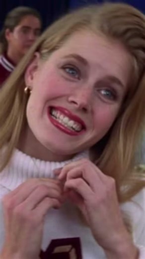 This is my in the 90’s. If I was as cool as my doppelgänger. #90s #amyadams