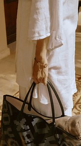 The GXB Travel Tote bag is a spacious and functional essential for daily use. ​ ​ GALXBOY - THAT'S CULTURE​ https://galxboy.co.za/products/travel-tote-bag?_pos=1&_psq=travel tote&_ss=e&_v=1.0 | GALXBOY