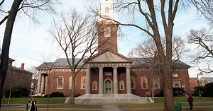 New Site Allows High School Freshmen to Start College Application