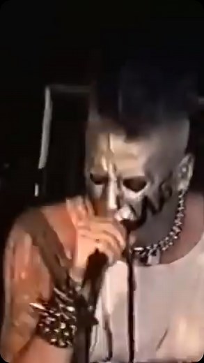 MuDvAyNe on Instagram: "Dig Live in 2000… Who was there? #mudvayne #cbgbs"