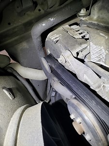 Size and type of socket to remove alternator...