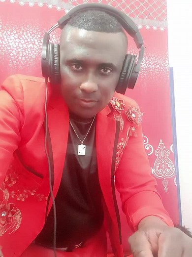 Vidéos de dj sozé (@djsoze) avec son original - dj sozé