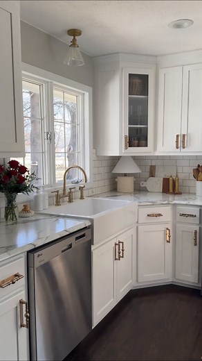 Did you know that no tools are required when setting up the PUR faucet filtration system? It only takes a few simple steps to cleaner, great tasting water straight from your tap. | PUR | Facebook