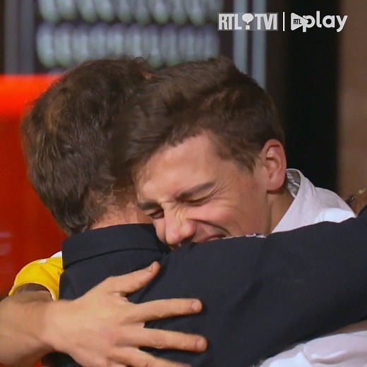 Succès inattendu pour Mallory Gabsi Top Chef Saison 11 ! Il obtient son 2ème Pass pour la demi-finale ! 🇧🇪💪🏻 🔥 Et notre talentueux Adrien remporte son 1er pass ! 🍽👨‍🍳 📺 Redécouvrez cet épisode époustouflant sur RTLplay 😉 ➡️ bit.ly/TopChef_RTLplay 🖥💻📱 | Top Chef - RTL tvi
