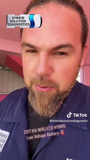 2017-2018 kia niro eco-hybrid has a big problem in the lithium integrated 12v battery #kia #kianiro #kianirohybrid #12vbattery #lithiumbattery #integrated #isverybad #outofbalance #trinidad #caribbean #usa #canada #uk #europe #asia