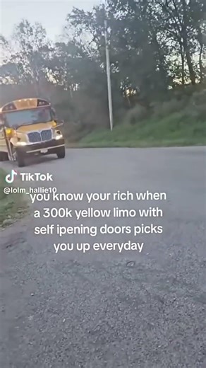 #notmine #schoolbus #schoolmemes #schoollife #busride #busmemes