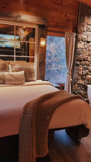 Winter Honeymoon Cabin in Smoky Mountains Tennessee