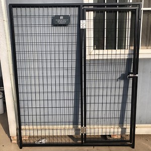 [Hot Item] Galvanized or Black Color Welded Wire Dog Kennel Door Panel