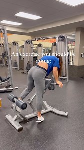 Let’s chat unilateral training & oblique slings👏🏻 This is a single-leg back extension. A great way to strengthen your glutes, hamstrings, and lower back muscles. Any unilateral exercise is a great way to test and correct for any muscular imbalances. This variation also requires greater stabilization and engagement of your core muscles. This is because it activates the oblique slings. The oblique slings are a group of muscles that help to transfer force between the upper and lower body. This tr