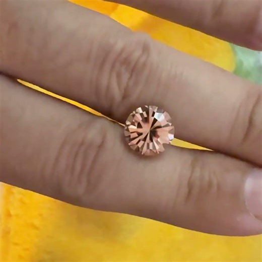Pink/Orange Zircon SunBurst™ Cut 6.18 carats #johndyergems #zircon #zirconjewellery