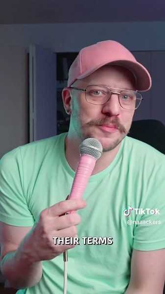 I’ve been seeing a wave of people bringing iPods and MP3 players back into their lives, and honestly, I get it. In this video I walk through where you can still buy Bluetooth-enabled iPods, like from Elite Obsolete Electronics or Parts Pods Plus, while warning that eBay is popular but full of scammers. I explain why some folks are ditching Apple Music and Spotify because streaming feels broken and complicated and instead going back to the simplicity of loading music directly onto an iPod. I talk